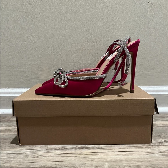 Steve Madden Viable High Stiletto - Picture 8 of 8